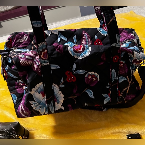 Vera Bradley Floral Quilted Duffel Bag – Large - Picture 3 of 7